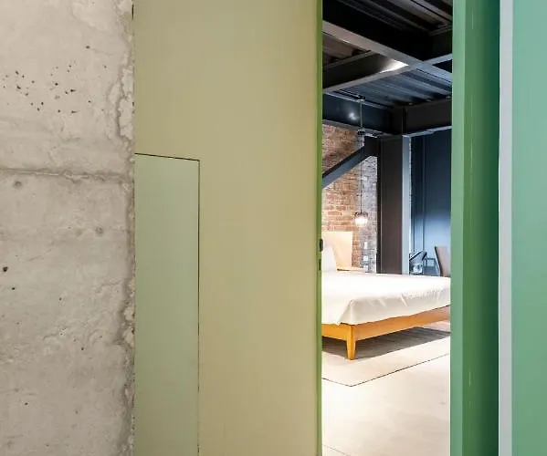 Roma 121 By Wynwood House 3*