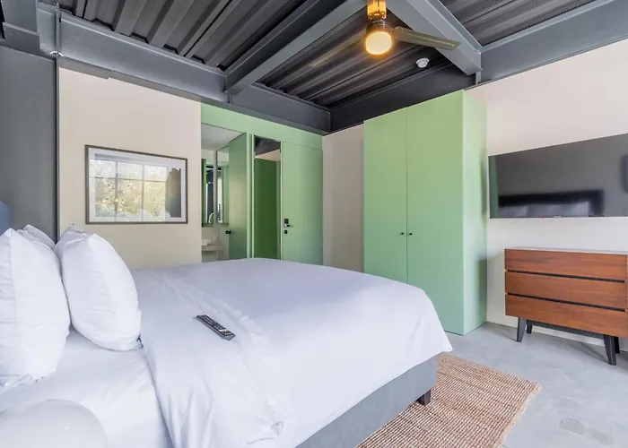 Roma 121 By Wynwood House Apartahotel 3*